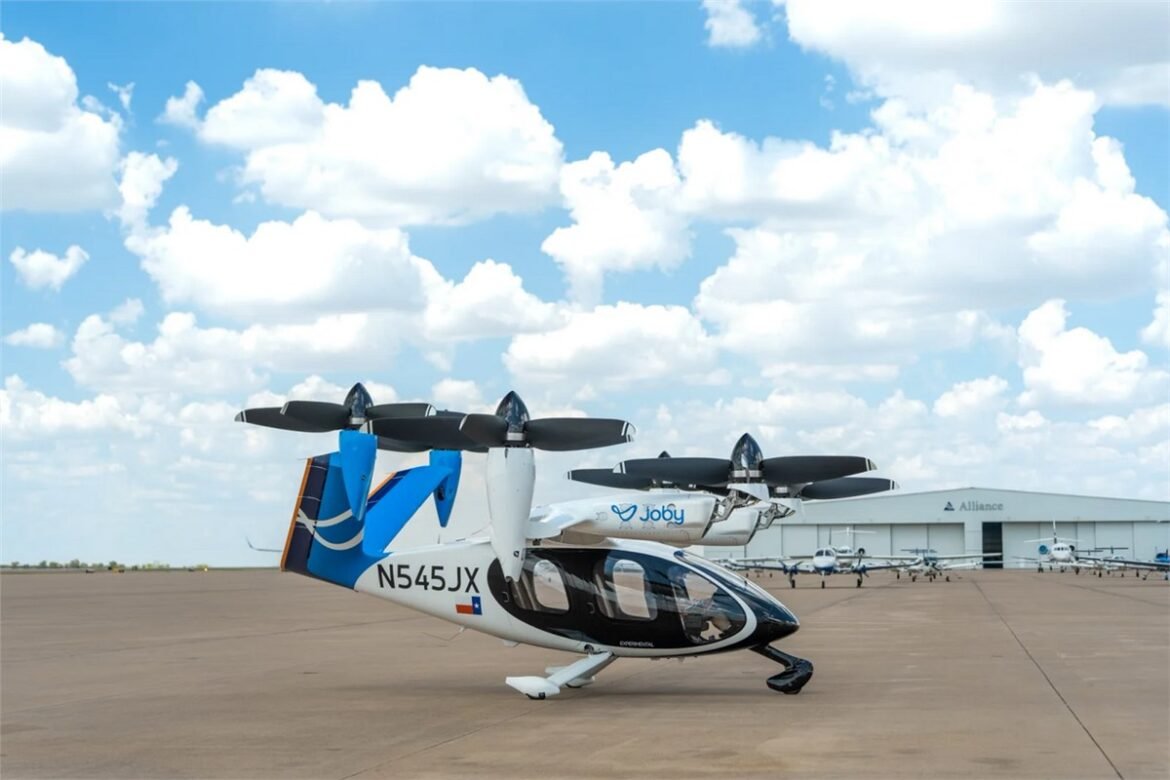 Advanced Air Mobility India, AAM India, Urban Air Mobility India, eVTOL aircraft India, electric air taxis India, electric aviation technology, air taxi services India, vertiport infrastructure India, eVTOL manufacturers India, future of urban aviation India,drone magazines in india,